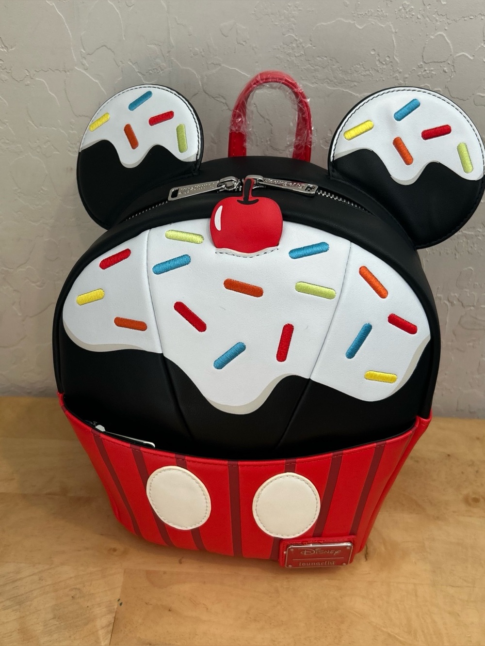 Loungefly Mickey Mouse Sprinkle Cupcake Cosplay Mini Backpack - Picture 11 of 16